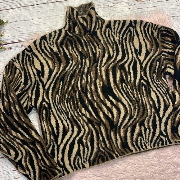 Zara Brown Zebra Animal Print Mockneck Pullover Sweater - Picture 8 of 8